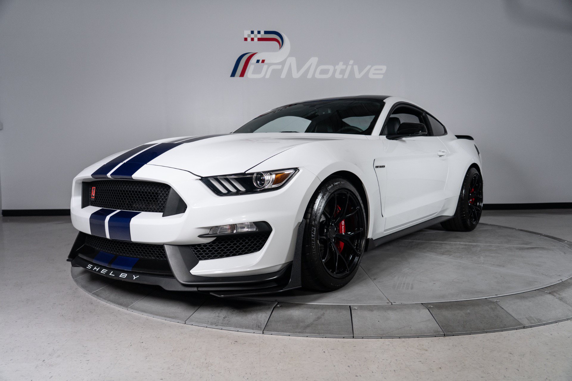Used 2016 Ford Mustang Shelby GT350 w/ Technology Package RWD image 1