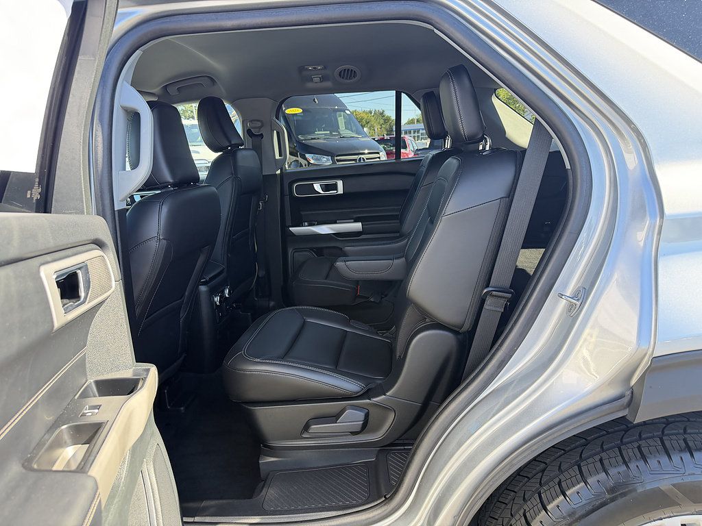 Certified 2023 Ford Explorer XLT w/ Equipment Group 202A AWD/4WD image 12