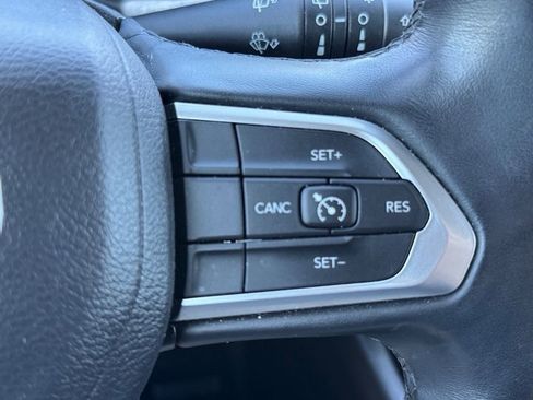 Used 2022 Jeep Compass Latitude w/ Sun and Sound Group image 19