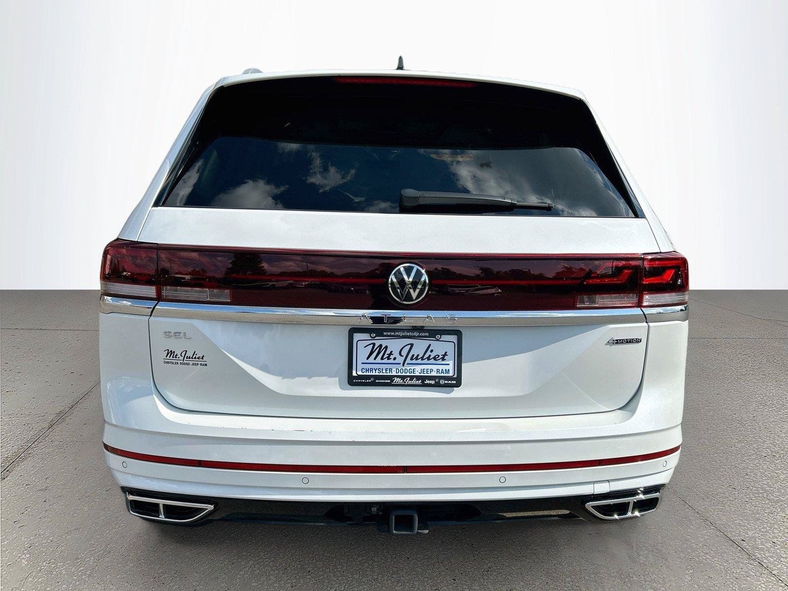 Used 2024 Volkswagen Atlas SEL Premium R-Line AWD/4WD image 5