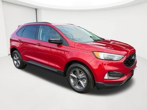 Used 2023 Ford Edge SEL w/ Sport Appearance Package AWD/4WD image 3