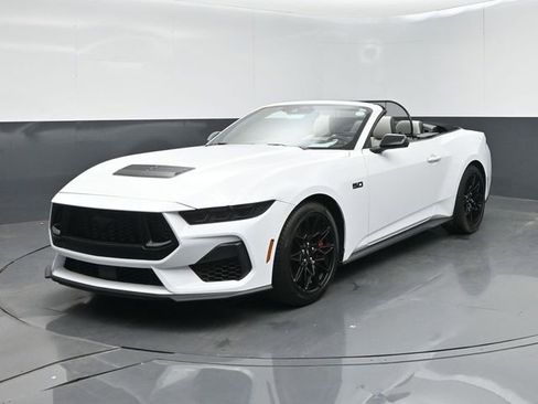 Certified 2025 Ford Mustang GT Premium w/ GT Performance Package image 4