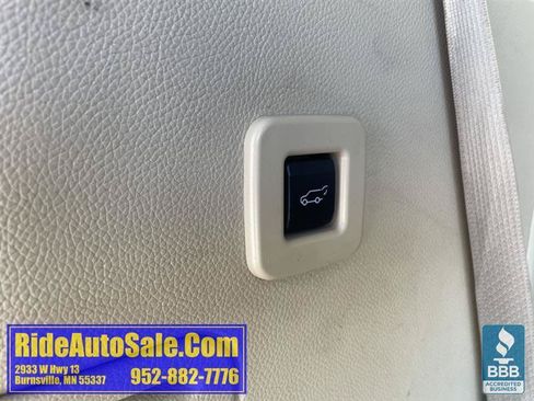 Used 2012 Ford Expedition XLT AWD/4WD image 32