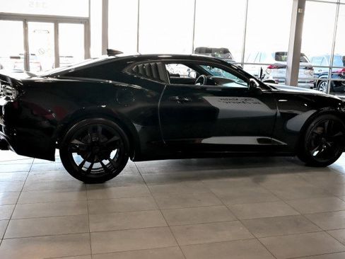 Used 2021 Chevrolet Camaro LT w/ 1LE Track Performance Package image 4