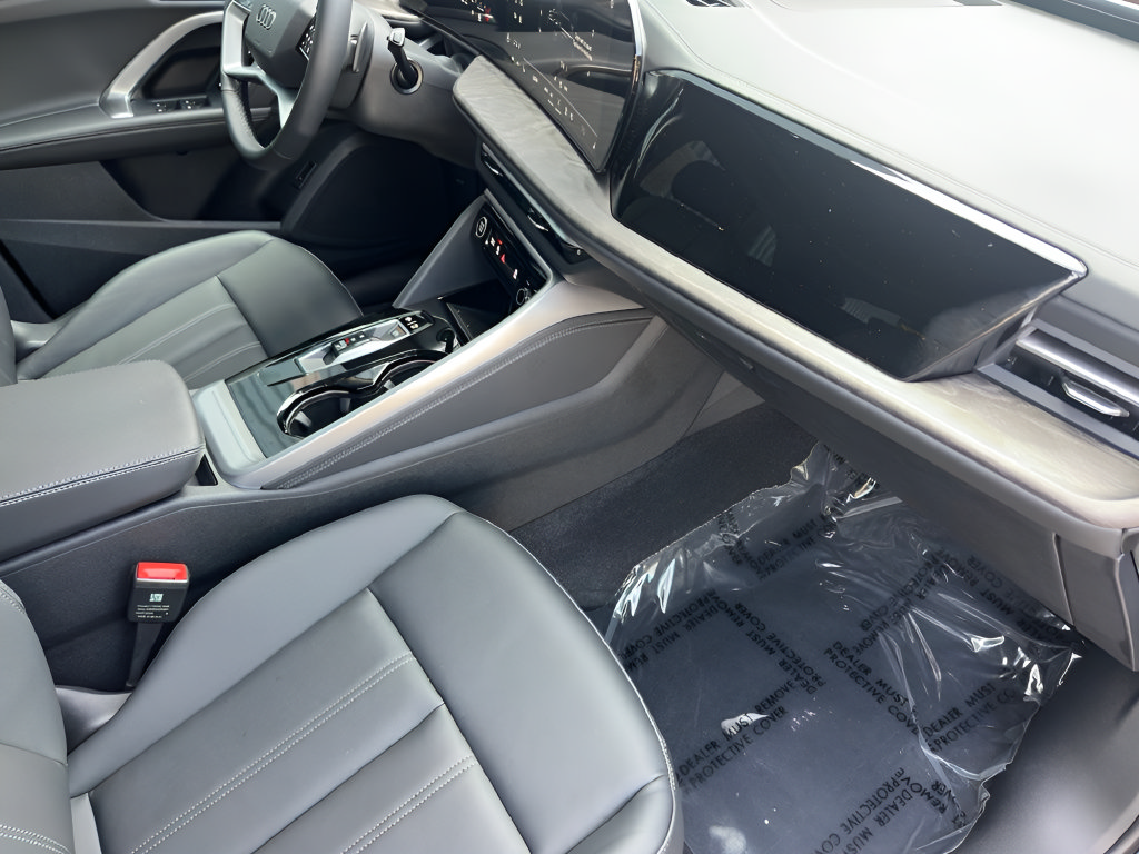 Used 2025 Audi Q5 Premium Plus AWD/4WD image 37