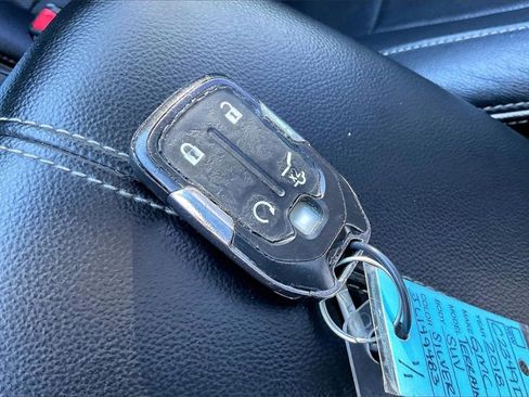 Used 2018 GMC Terrain Denali w/ Advanced Safety Package image 11