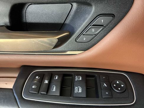 Certified 2022 RAM 1500 Limited w/ Cold Weather Group image 15