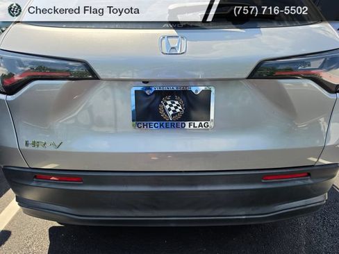 Used 2023 Honda HR-V LX image 7