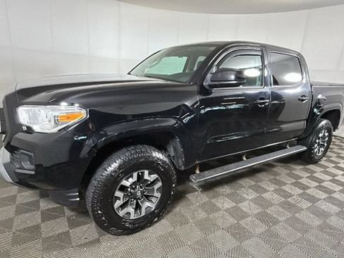 Used 2021 Toyota Tacoma SR AWD/4WD image 6