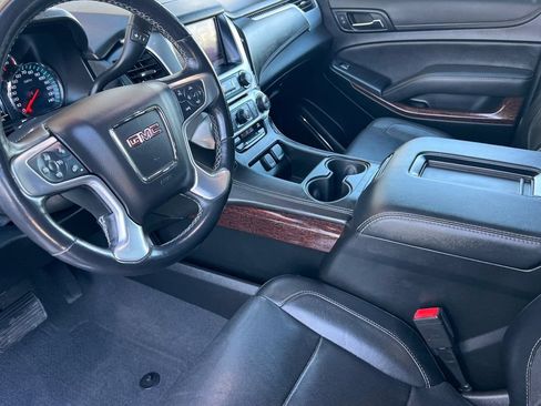 Used 2019 GMC Yukon XL SLT AWD/4WD image 13