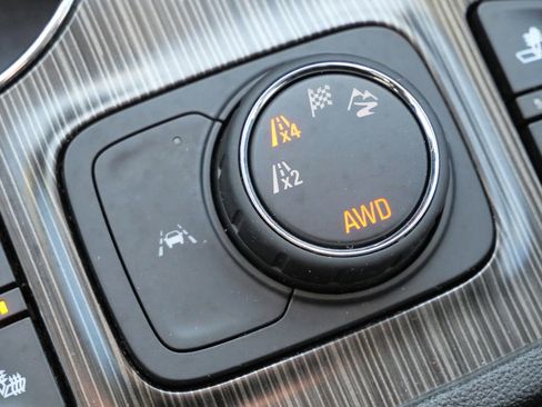 Used 2023 GMC Acadia SLT image 43