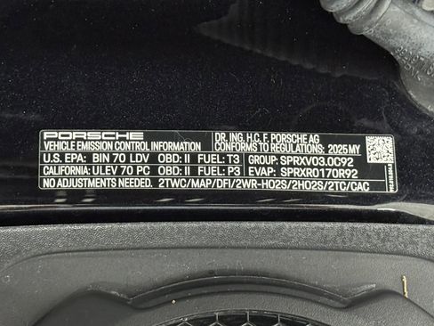 Used 2025 Porsche 911 Carrera RWD image 46