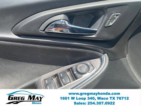 Used 2020 Chevrolet Malibu LT FWD image 13
