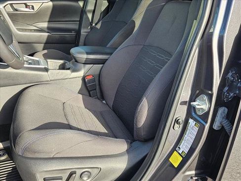 Used 2024 Toyota RAV4 SE AWD/4WD image 15