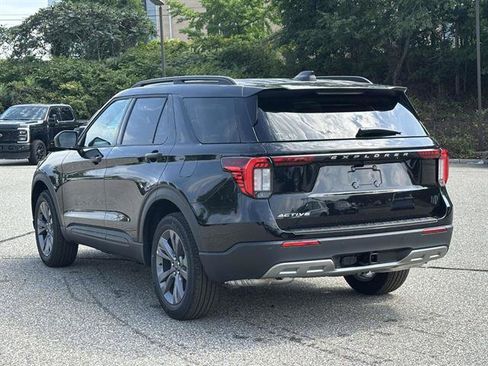 New 2027 Ford Explorer Active w/ Active Comfort Package AWD/4WD image 4
