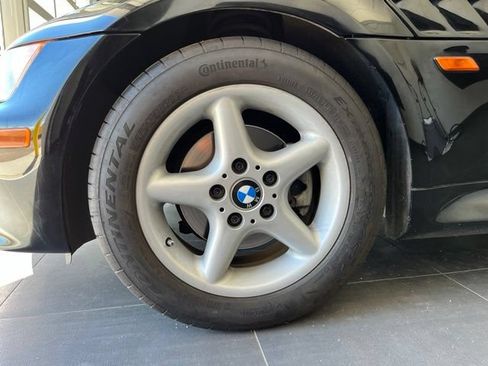 Used 1998 BMW Z3 2.8 RWD image 9