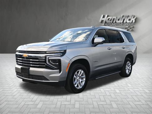 Used 2025 Chevrolet Tahoe LT image 8