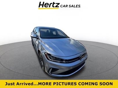 Used 2025 Volkswagen Jetta SE