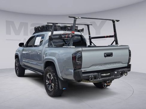 Used 2019 Toyota Tacoma TRD Sport AWD/4WD image 3
