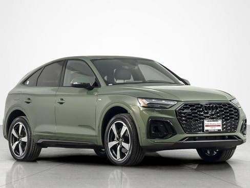 Used 2023 Audi Q5 2.0T Prestige w/ Prestige Package image 7