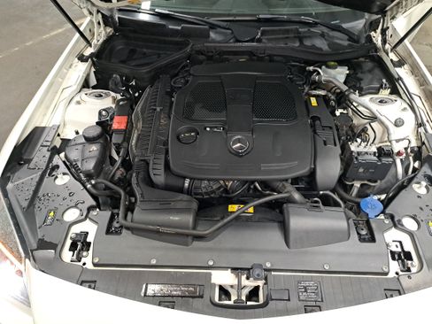 Used 2014 Mercedes-Benz SLK 350 image 26