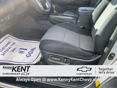 Used 2021 Toyota Tacoma TRD Off-Road w/ Technology Package image 23