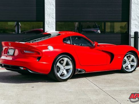 Used 2014 SRT Viper SRT-10 w/ Grand Touring Package RWD image 53