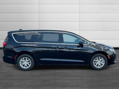 New 2026 Chrysler Voyager LX FWD image 2