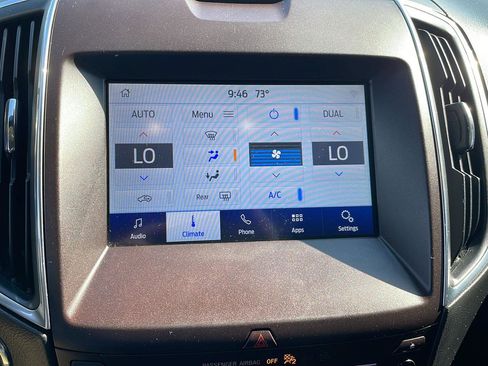 Used 2019 Ford Edge Titanium FWD image 25