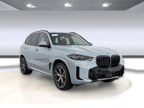 New 2026 BMW X5 sDrive40i image 7