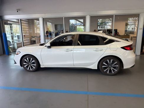 Used 2024 Honda Civic EX-L image 7