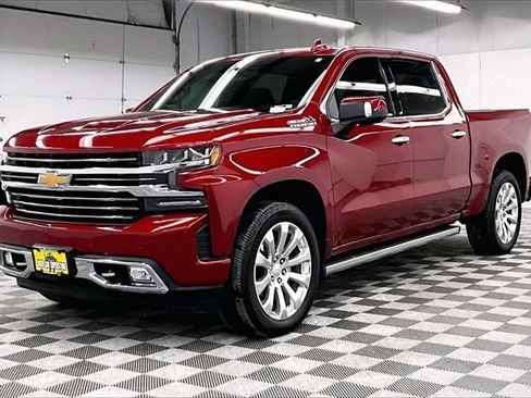 Used 2022 Chevrolet Silverado 1500 High Country w/ Safety Package II image 12