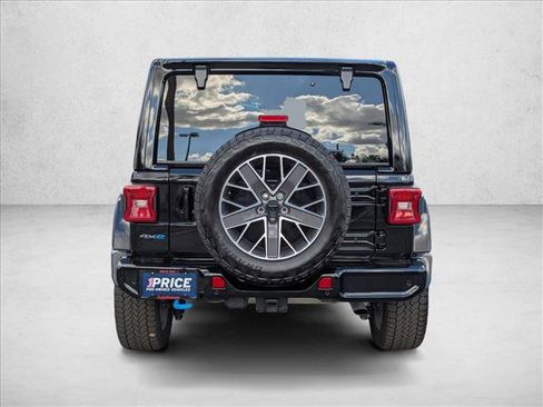 Used 2024 Jeep Wrangler High Altitude image 7