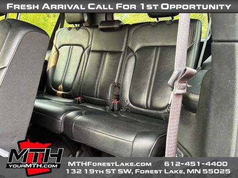 Used 2024 Jeep Wagoneer L Series III w/ Flexible Seating Group AWD/4WD image 11