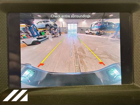 Used 2023 Jeep Gladiator Sport image 14