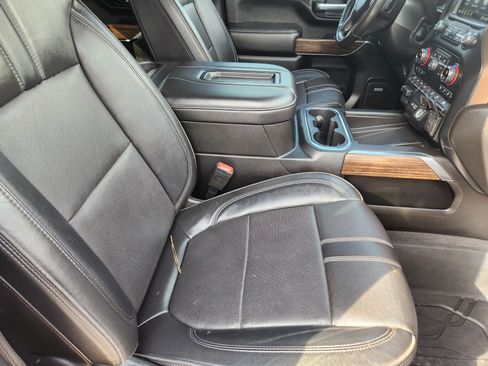 Used 2021 Chevrolet Silverado 3500 High Country image 15