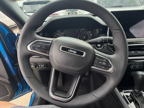 Certified 2023 Jeep Compass Latitude AWD/4WD image 15
