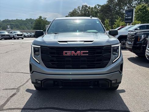 Certified 2023 GMC Sierra 1500 Elevation w/ X31 Off-Road Package AWD/4WD image 2