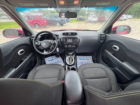 Used 2016 Kia Soul + FWD image 23