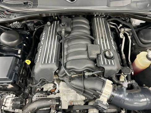 Used 2013 Dodge Challenger SRT8 RWD image 23