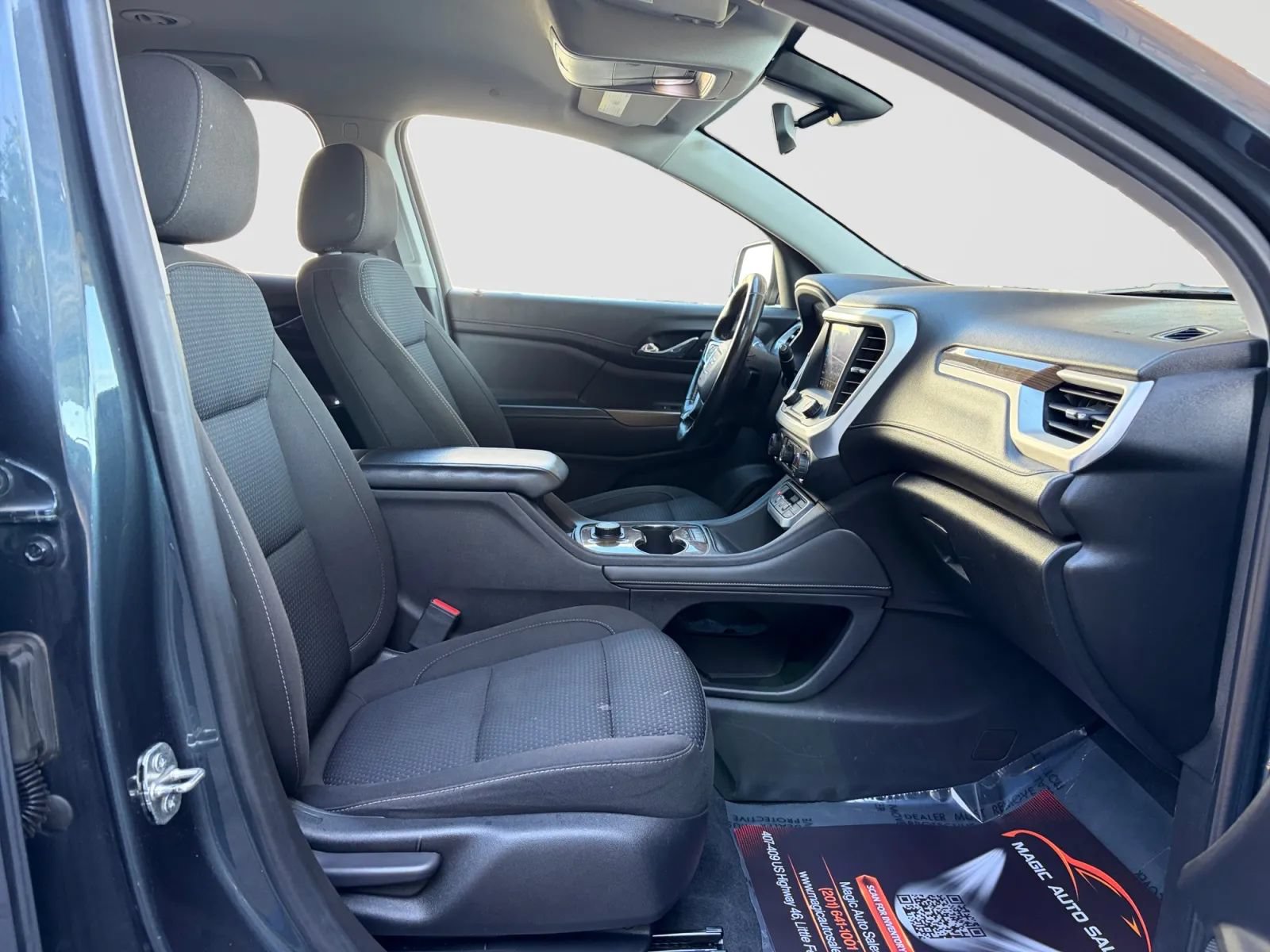 Used 2020 GMC Acadia SLE AWD/4WD image 22