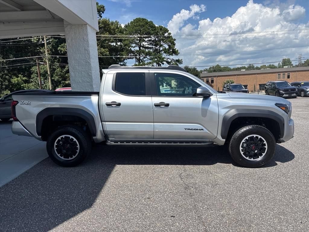 Used 2024 Toyota Tacoma TRD Off-Road AWD/4WD image 20