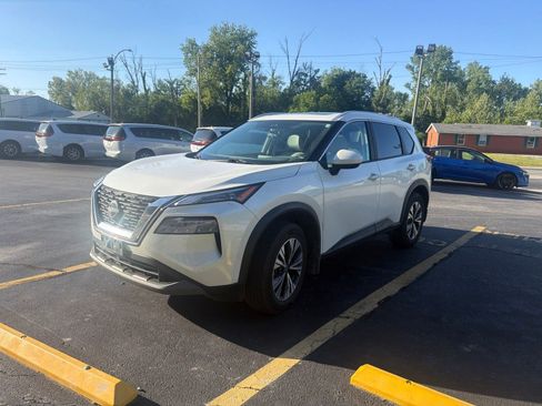 Used 2023 Nissan Rogue SV w/ SV Premium B Package AWD/4WD image 4