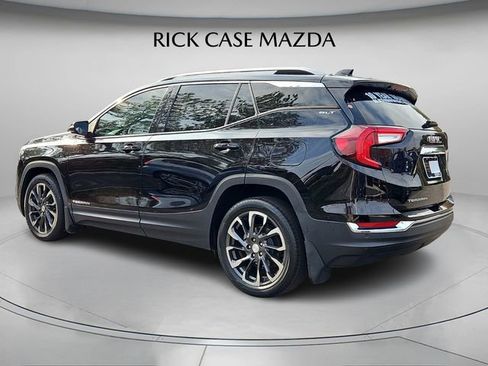 Used 2022 GMC Terrain SLT w/ Infotainment Package II image 8