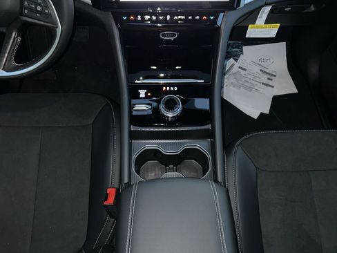 New 2026 Jeep Grand Cherokee Altitude AWD/4WD image 13