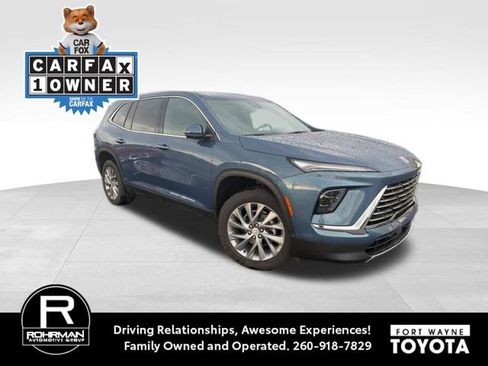 Used 2025 Buick Enclave Preferred w/ Power Package image 1