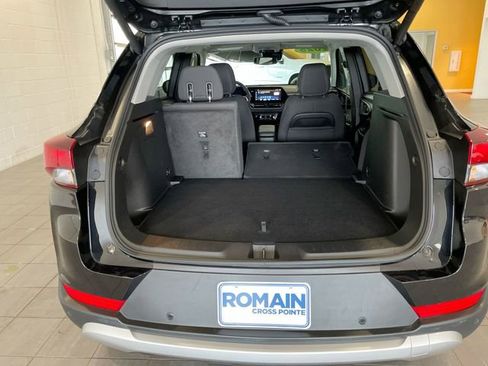 Used 2025 Chevrolet TrailBlazer LT w/ Convenience Package image 19