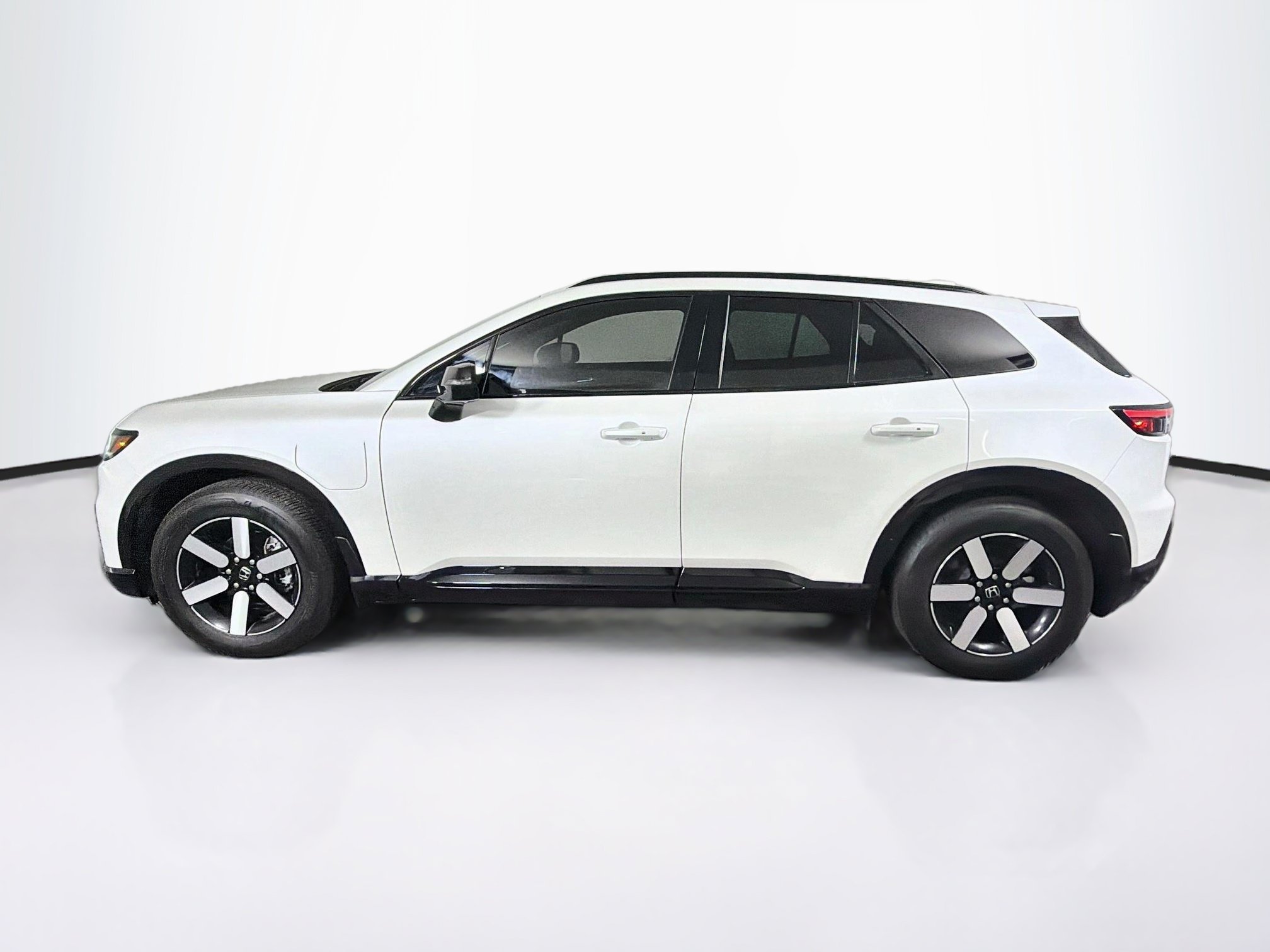 Used 2024 Honda Prologue Touring image 4