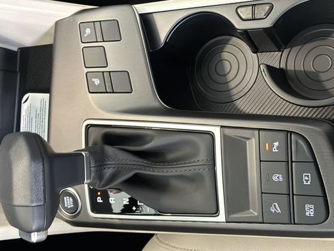 New 2026 Kia Sportage EX FWD image 32