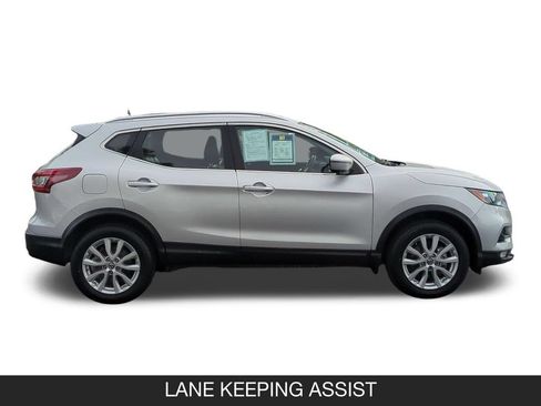 Used 2022 Nissan Rogue Sport SV w/ Technology Package AWD/4WD image 6